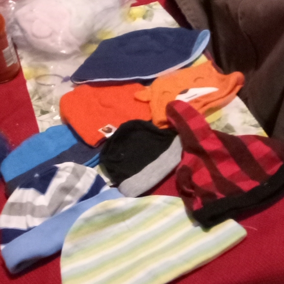 Other - 8 Bundle of baby boy hats.